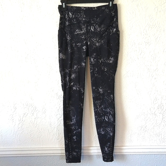 🍋 Lululemon Leggings, size 6 - Picture 8 of 9